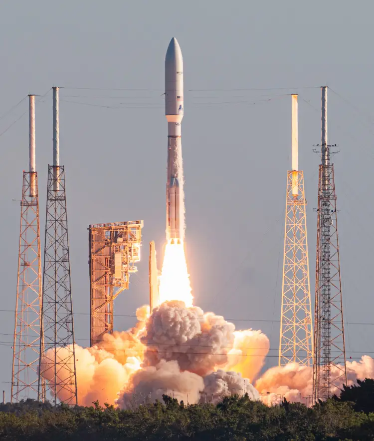 ATLAS V rocket launch