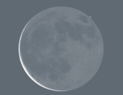 Two crescents meet