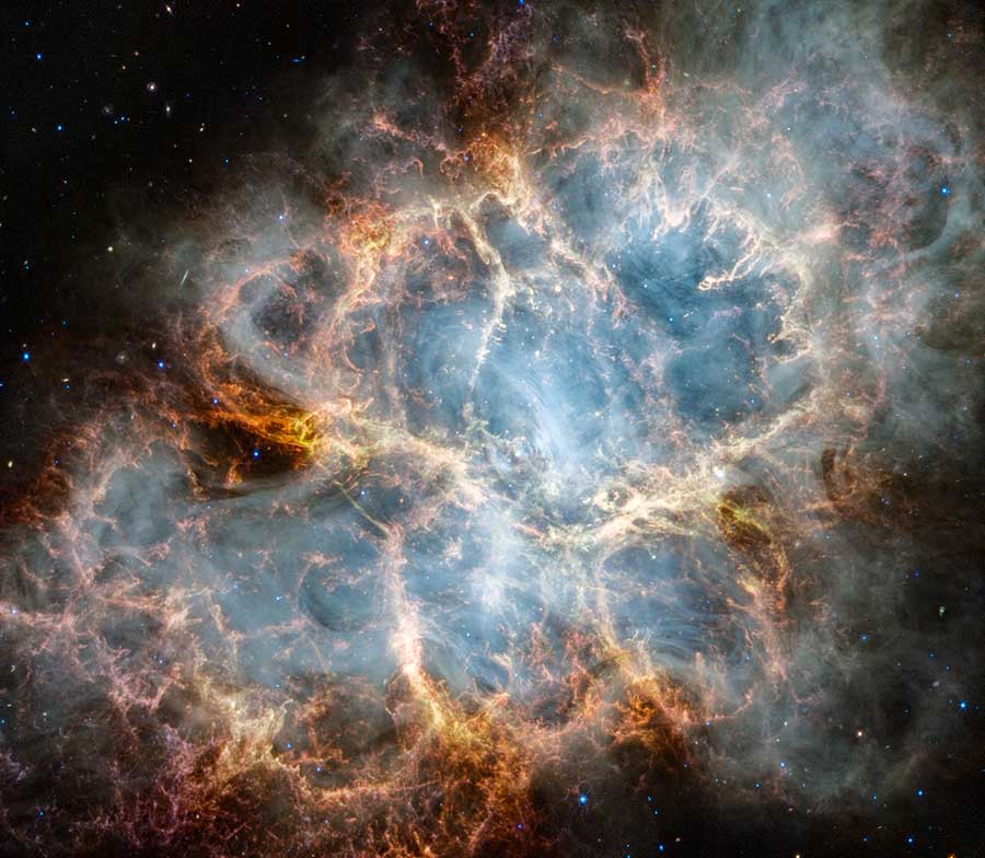 Crab Nebula with infrared light adding new details