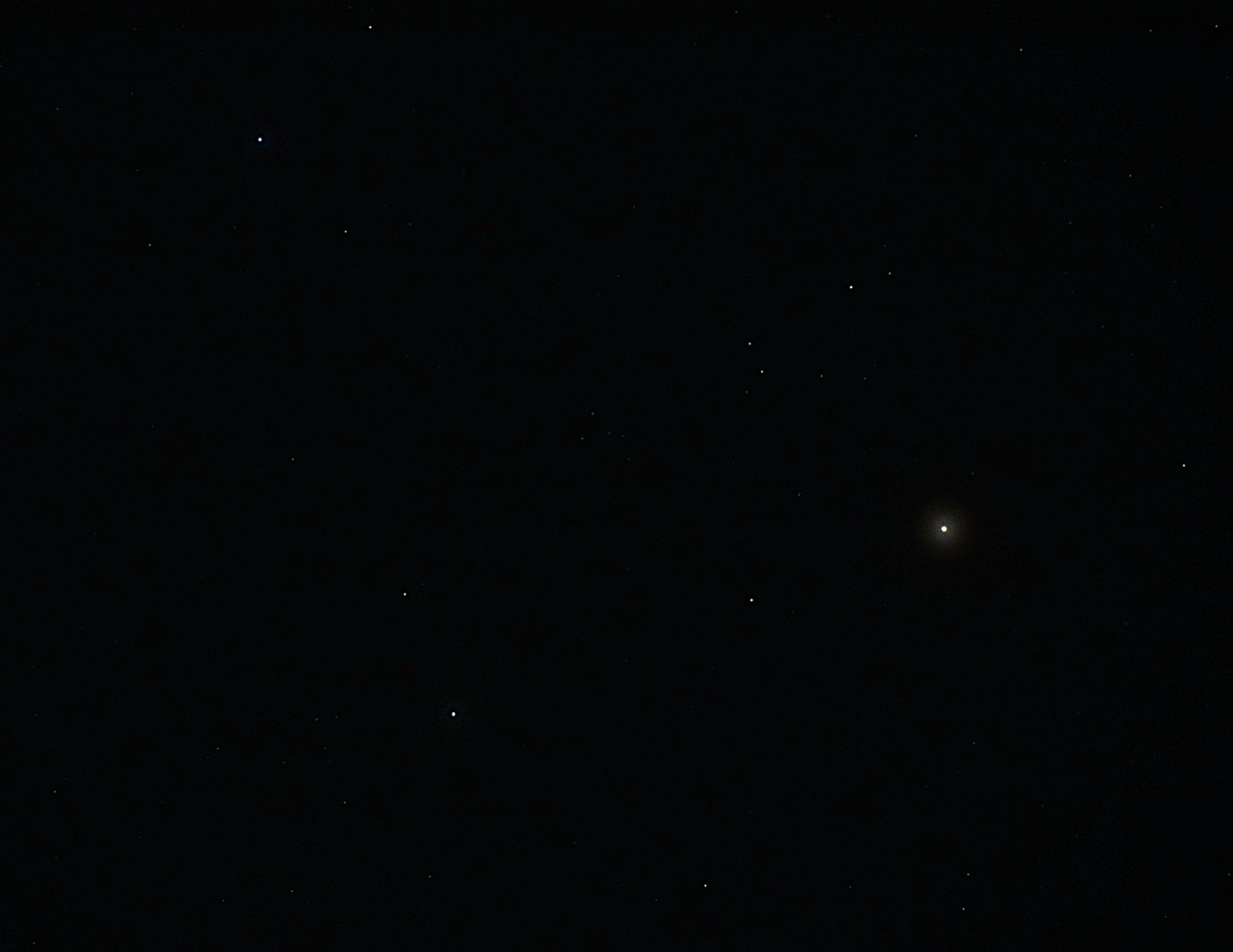 Perfect triangle - Sky & Telescope