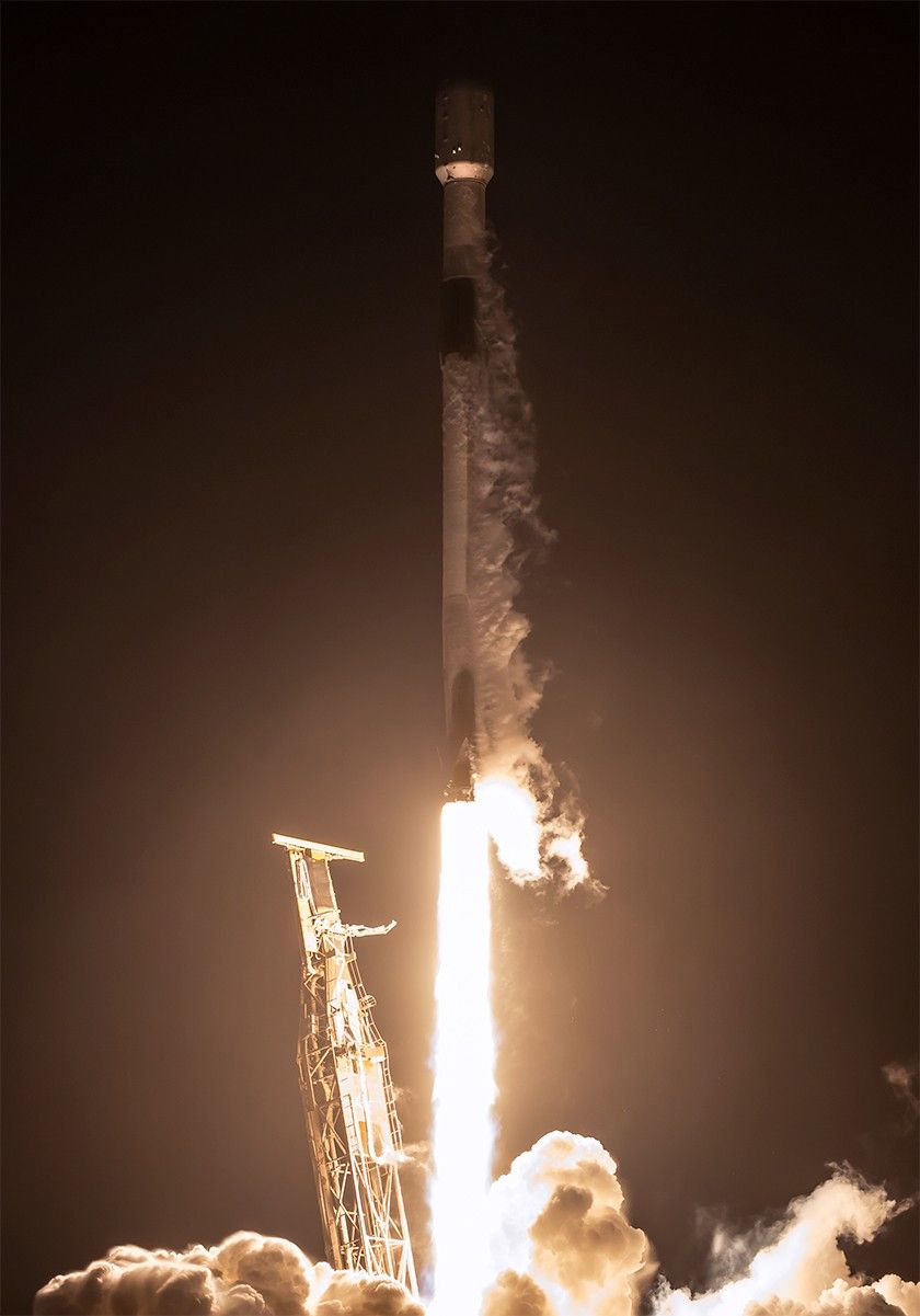 Launch photo shows rocket launching at night