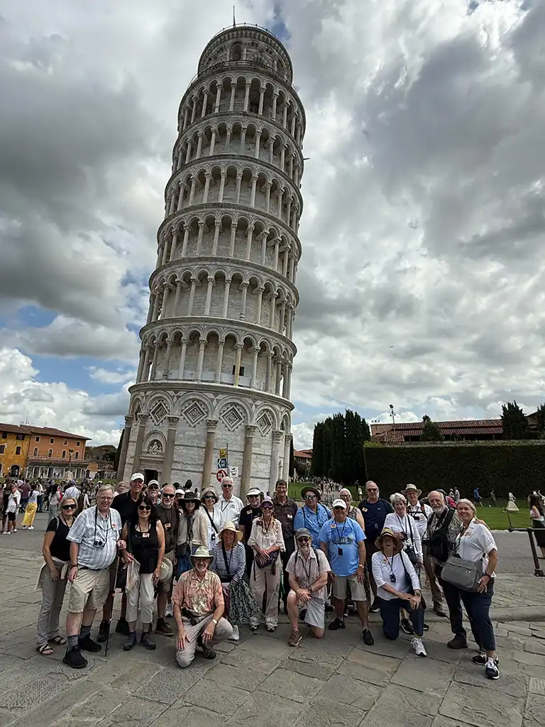 Leaning Tower of Pisa, group photo