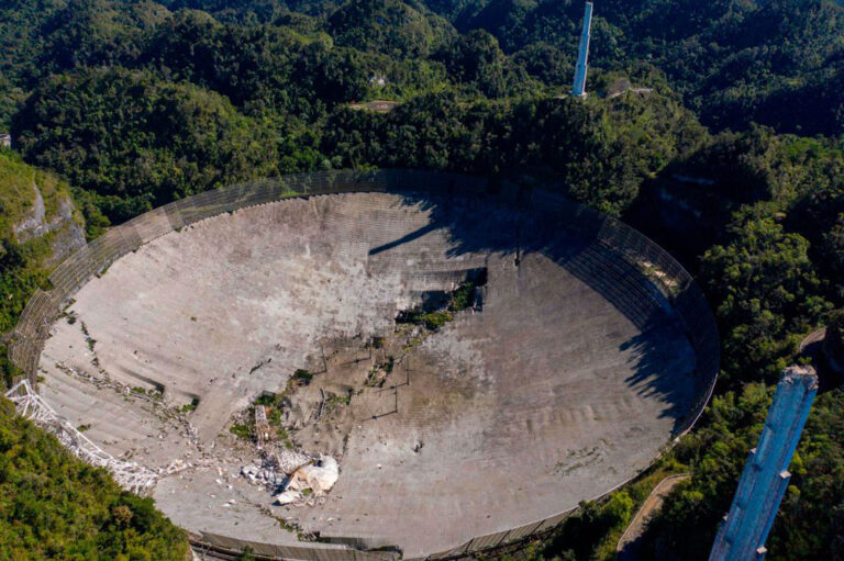Arecibo damage