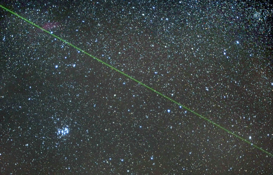 Earthgrazing Leonid