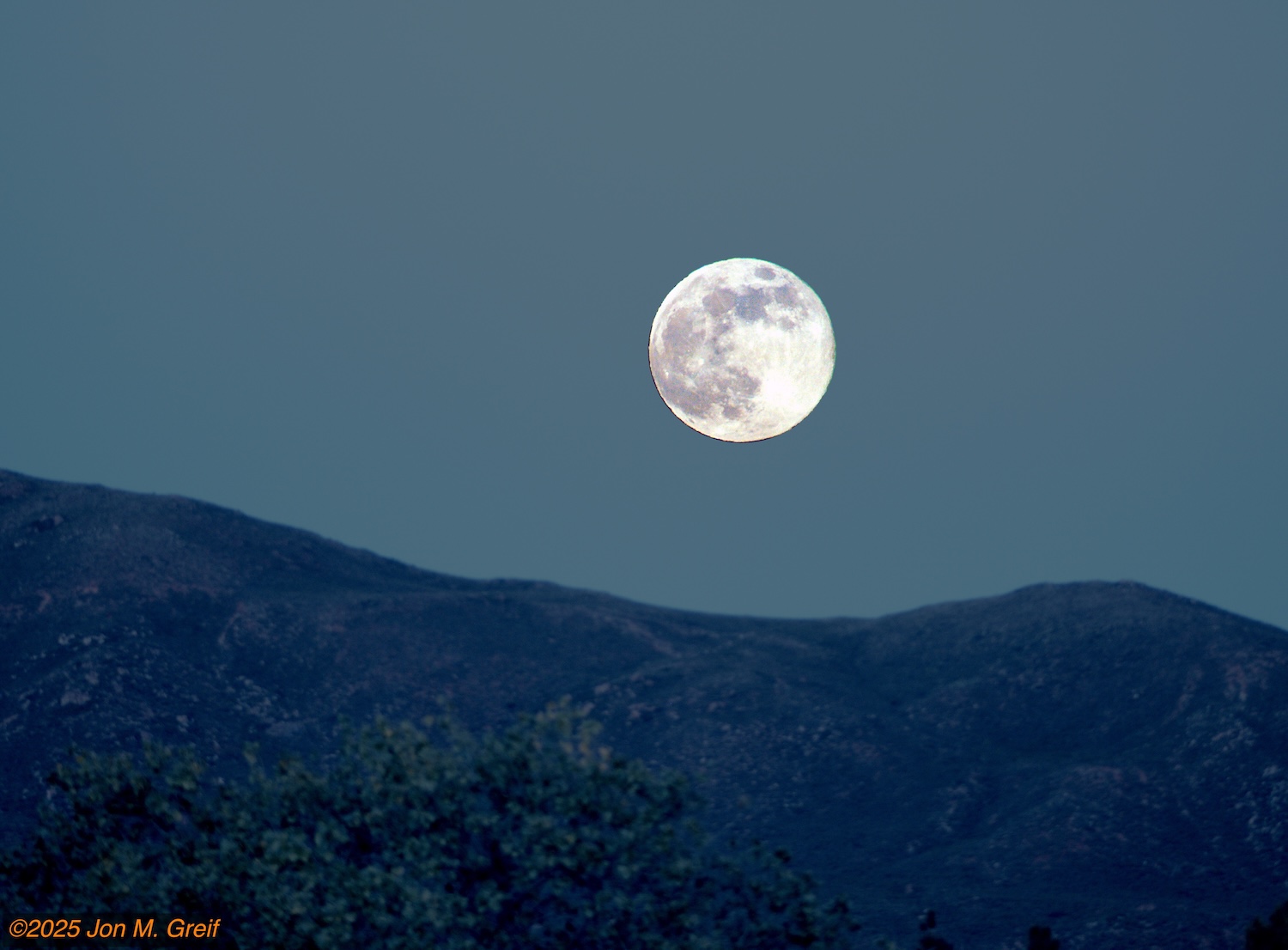December's “Cold” Supermoon  