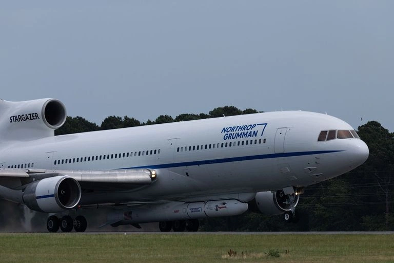 Airplane carrying LINK mission