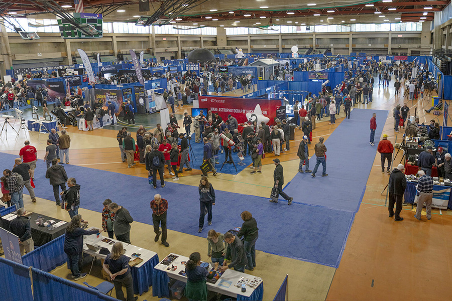 Relatórios Sky & Telescope: Novos telescópios e muito mais no NEAF