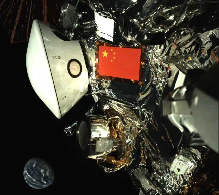 Tianwen 2 spacecraft selfie with Earth in the background