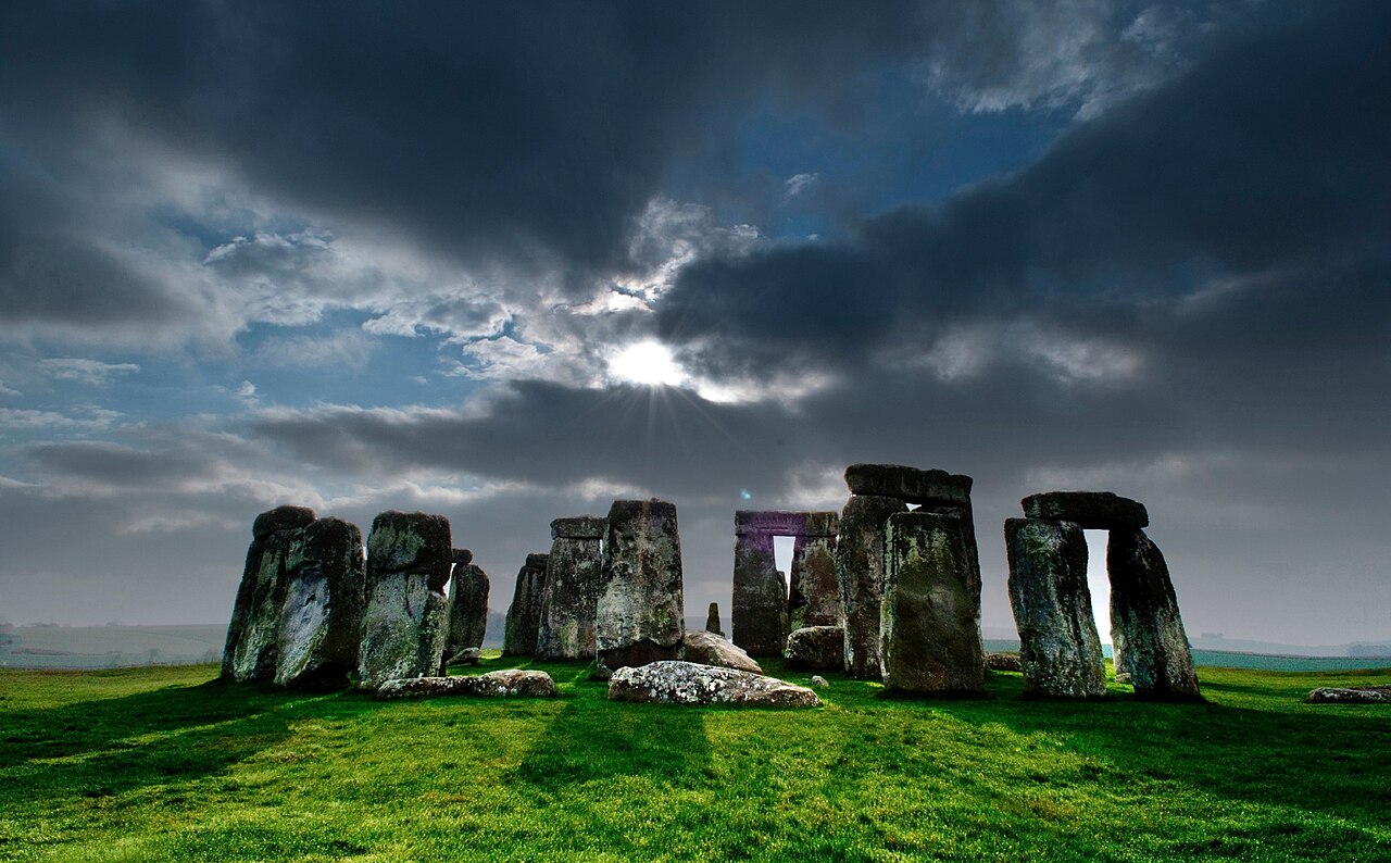 Stonehenge e a geometria do céu