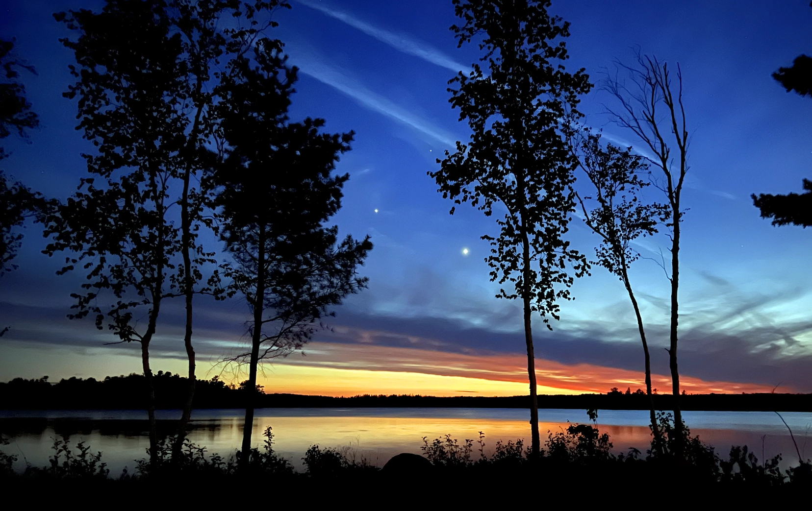 Jupiter Venus near-conjunction with a cellphone