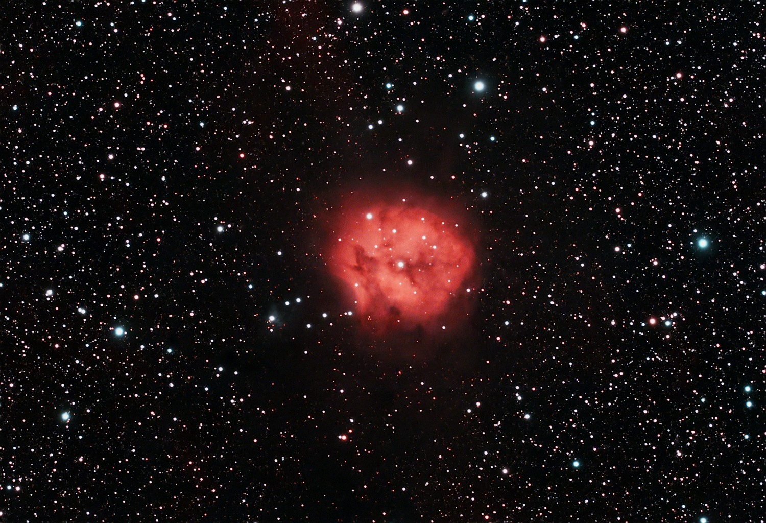 Cocoon Nebula ( IC 5146)