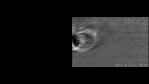 WISPR movie showing a bubble of plasma emerging from the Sun (sun not seen)