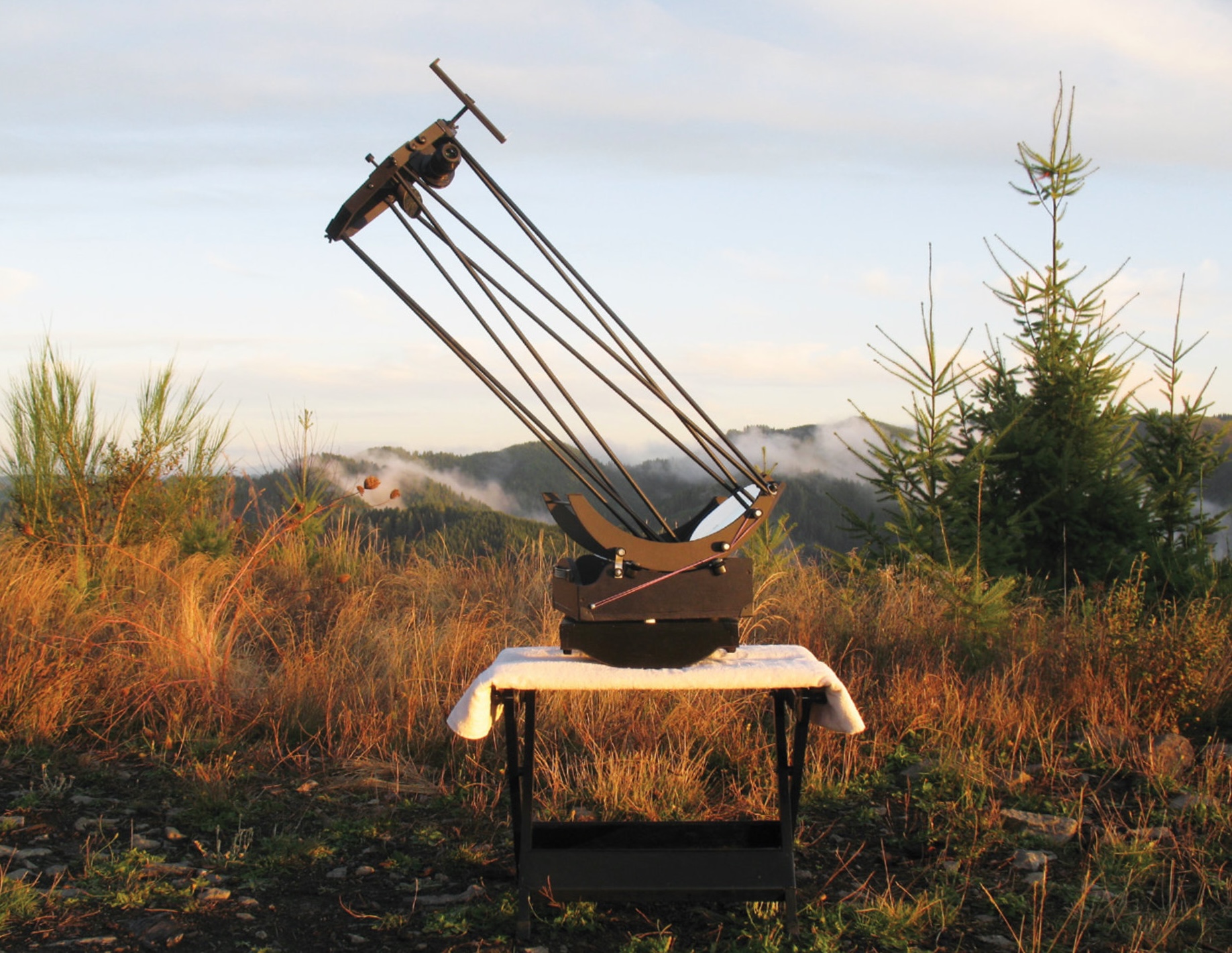 assembled 91⁄2-inch, airline-compatible travelscope | Sky & Telescope